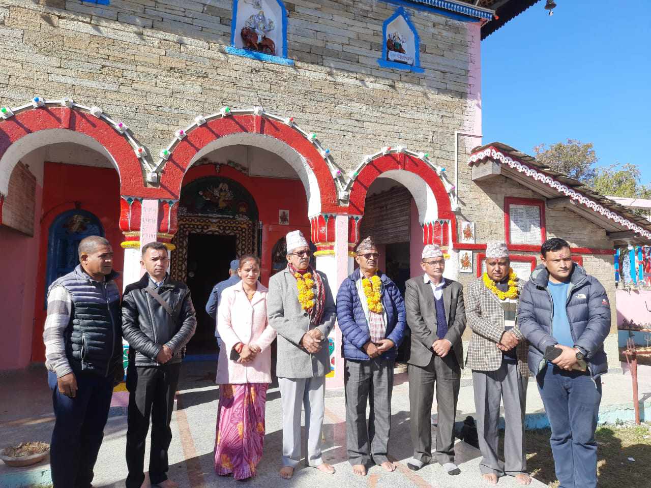 सुदूरपश्चिमका प्रदेश प्रमुख जोशीले गरे मेलौली भगवतीको दर्शन 